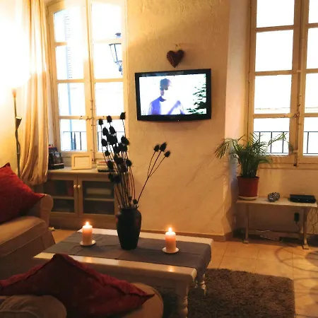 Heart Of St Tropez Апартаменти *